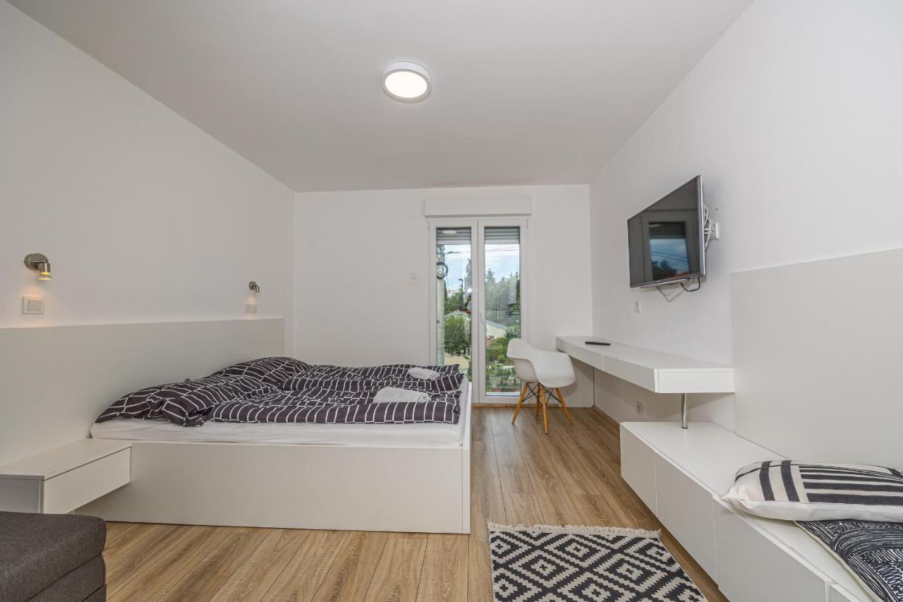 Sea La Vie Rooms Novi Vinodolski Eksteriør billede
